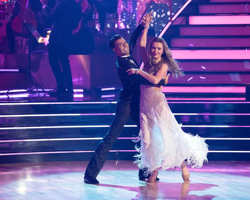 Co-apresentador do DWTS, Alfonso Ribeiro, entende Anna Delvey Nada Comentário 2