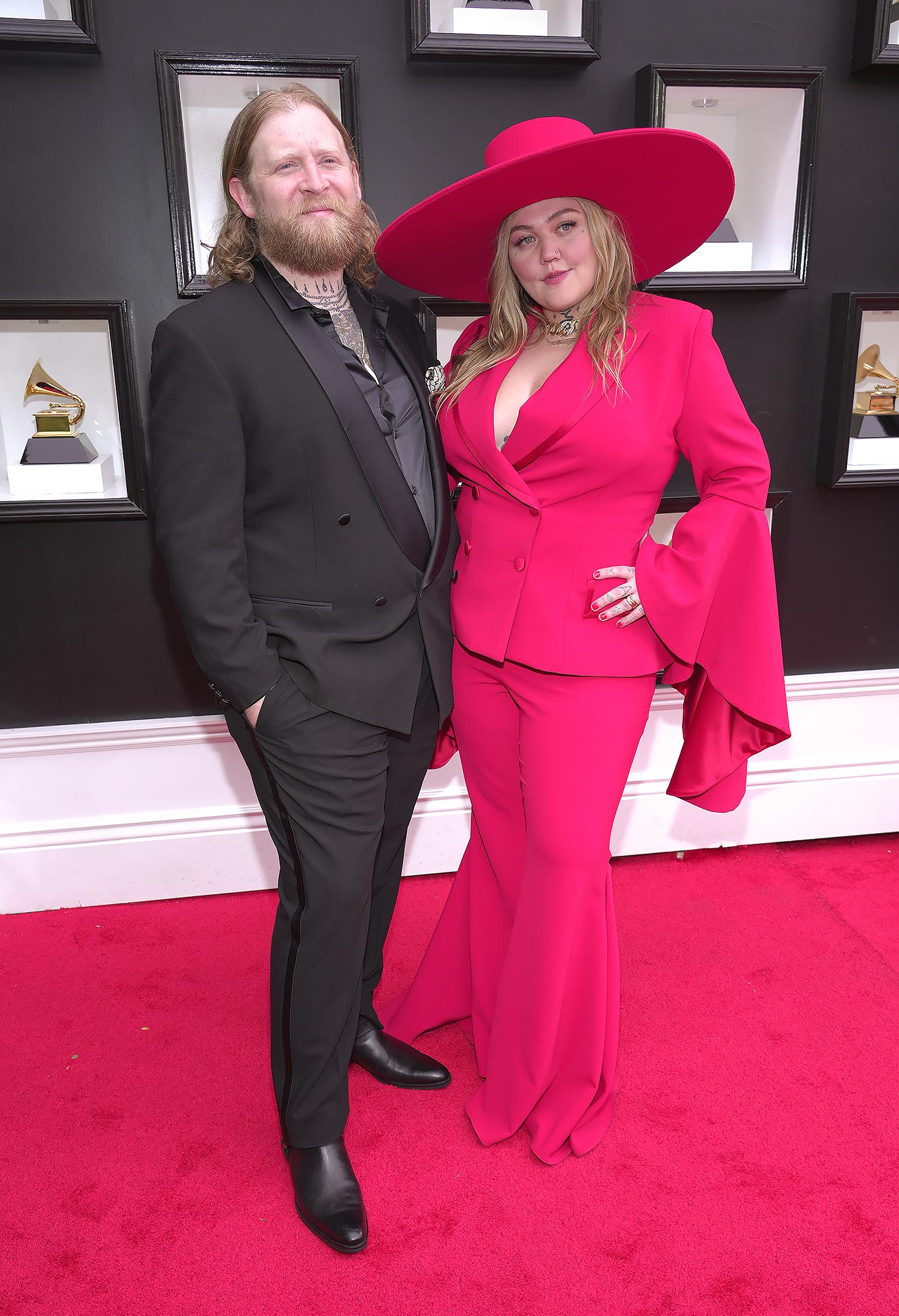 Cronograma de relacionamento de Elle King e Daniel Tooker