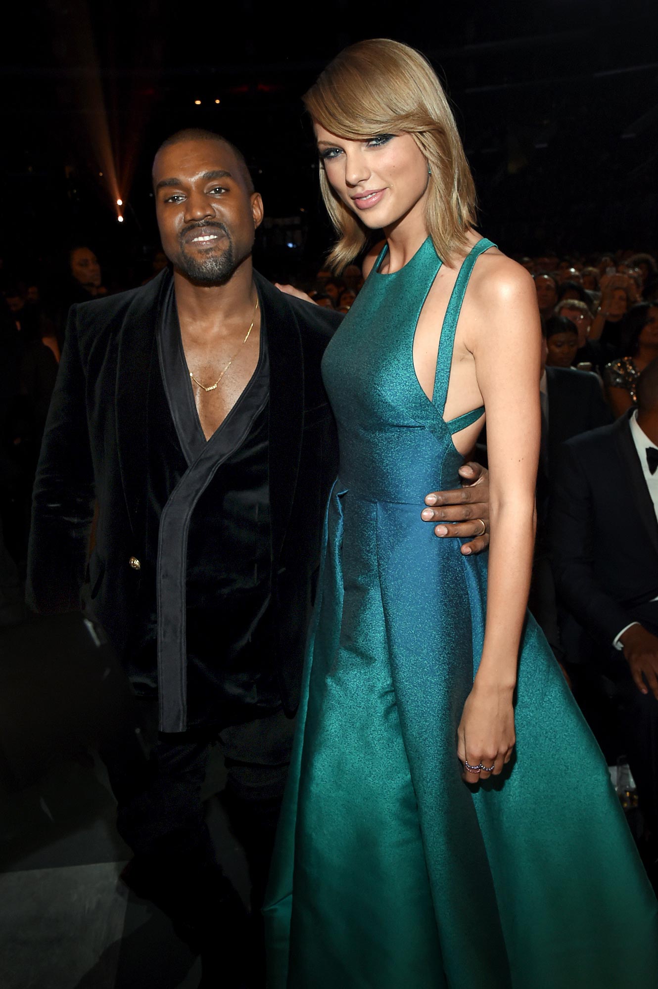 Taylor Swift와 Kanye West는 음악에서 서로를 언급할 때마다