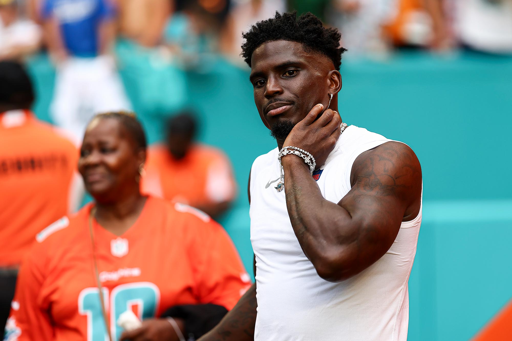 Tyreek Hill ของ Miami Dolphins ยังคง 'ตกตะลึง' จากการถูกคุมขังของตำรวจ