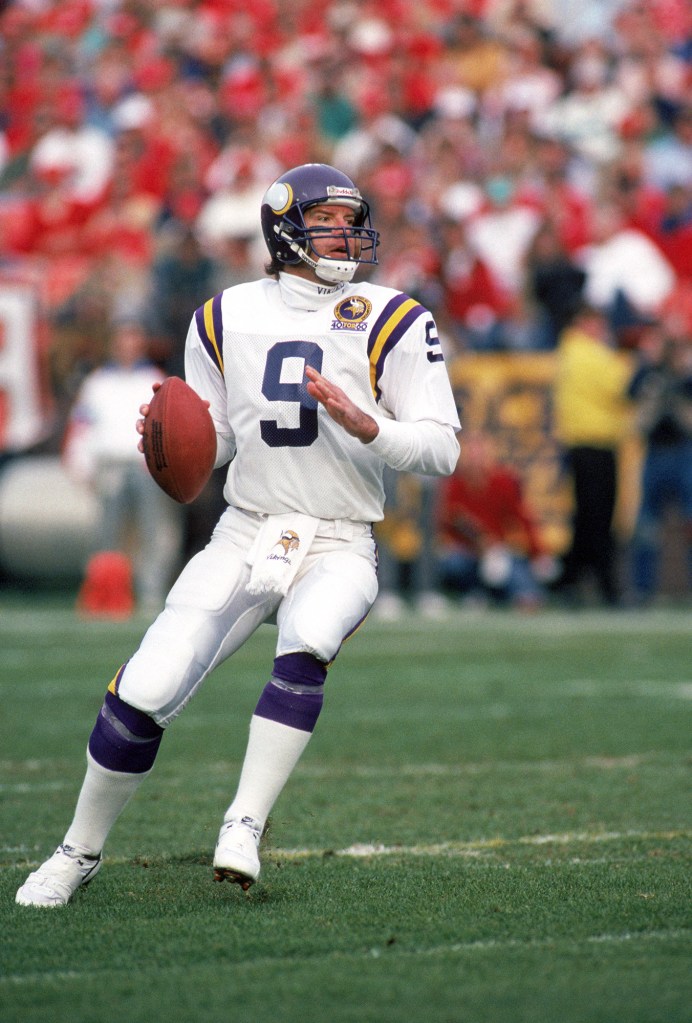 Former QB Tommy Kramer Reveals Dementia Diagnosis Cites Favre Inspiration