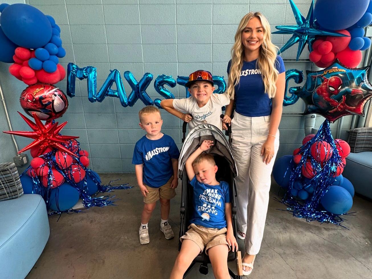 Freddie Freeman's Son Attends 1st Dodgers Game Since Health Scare