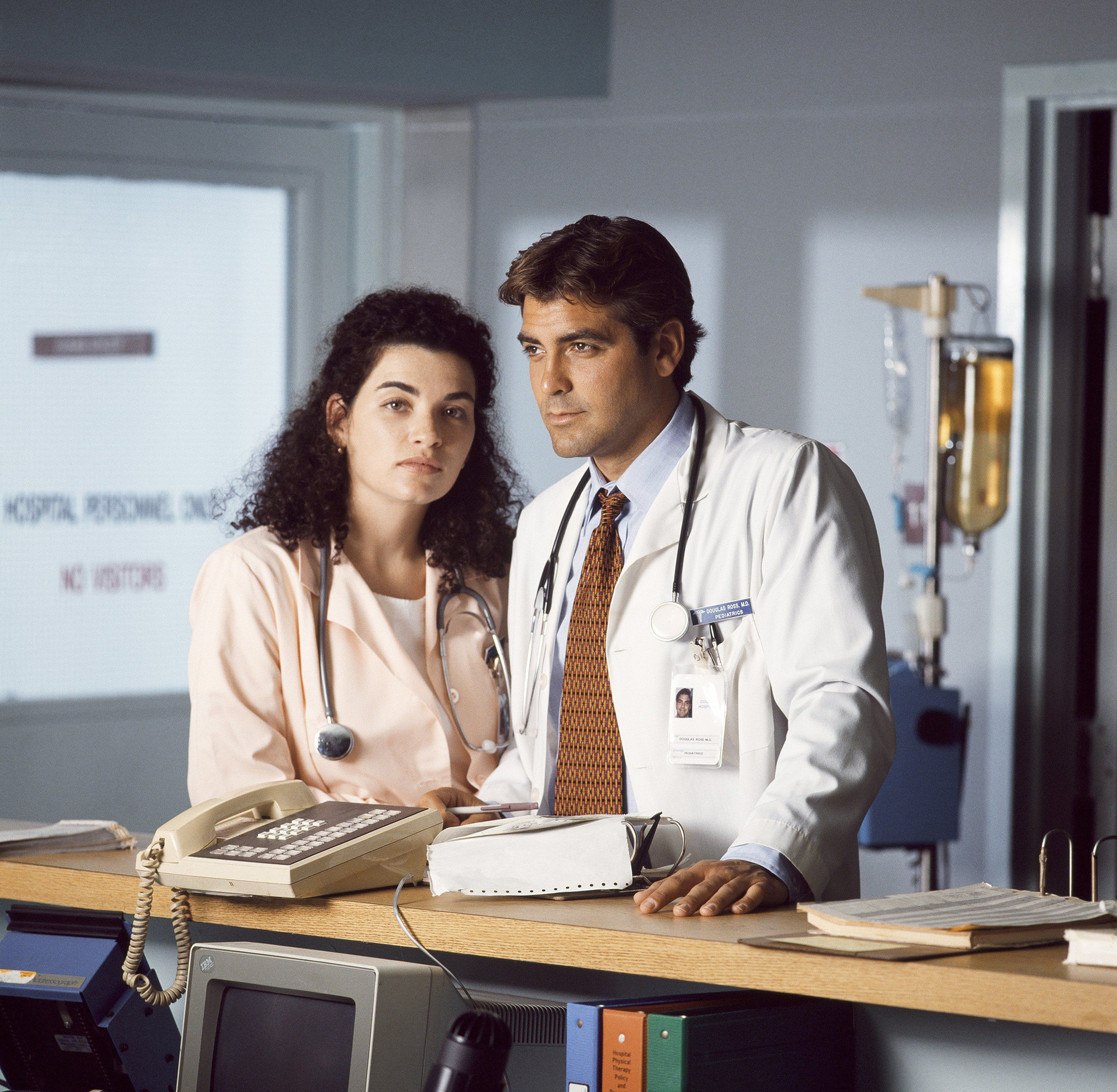 George Clooney y Julianna Margulies se llaman por sus nombres de emergencias