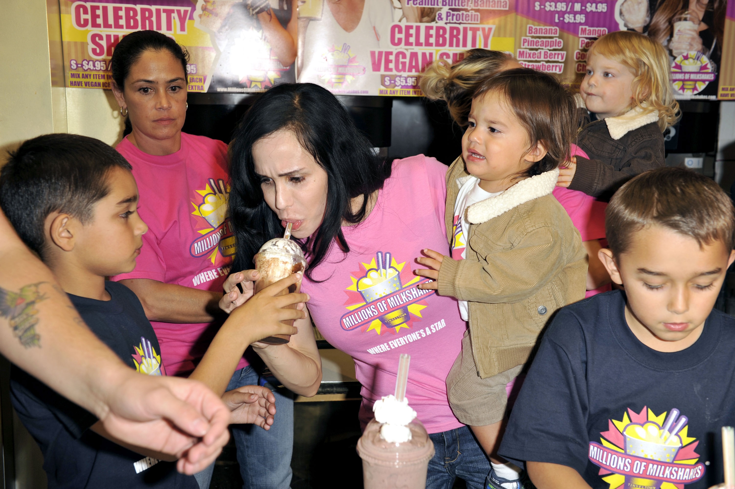 'Octomom' Nadya Suleman İlk Kez Büyükanne Oldu