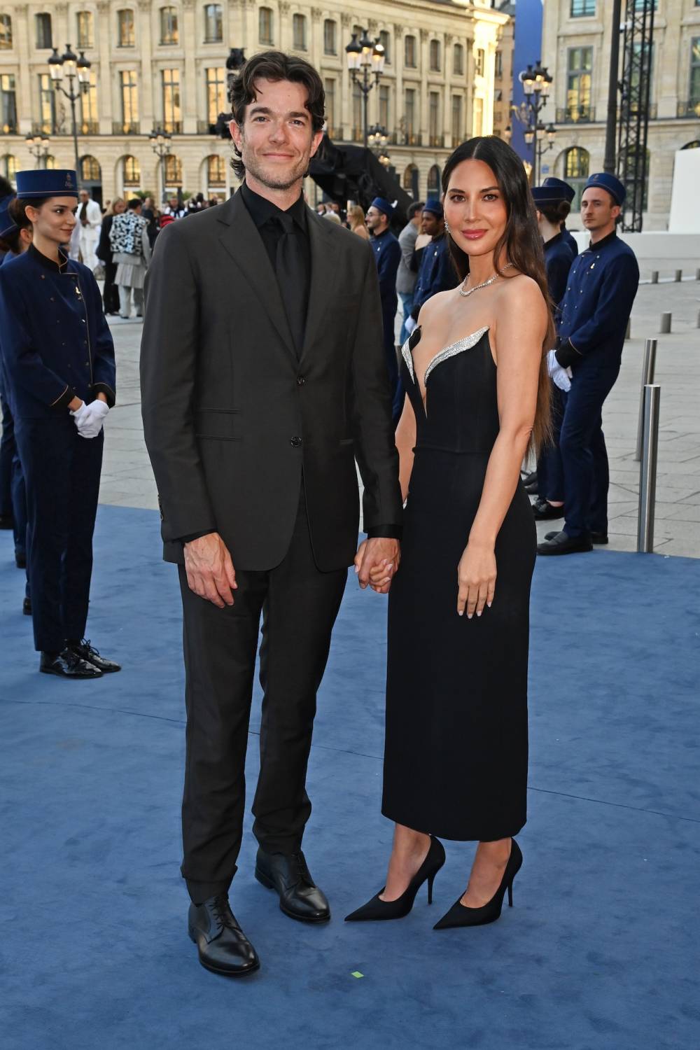 GettyImages-2158373943-John-Mulaney-e-Olivia-Munn