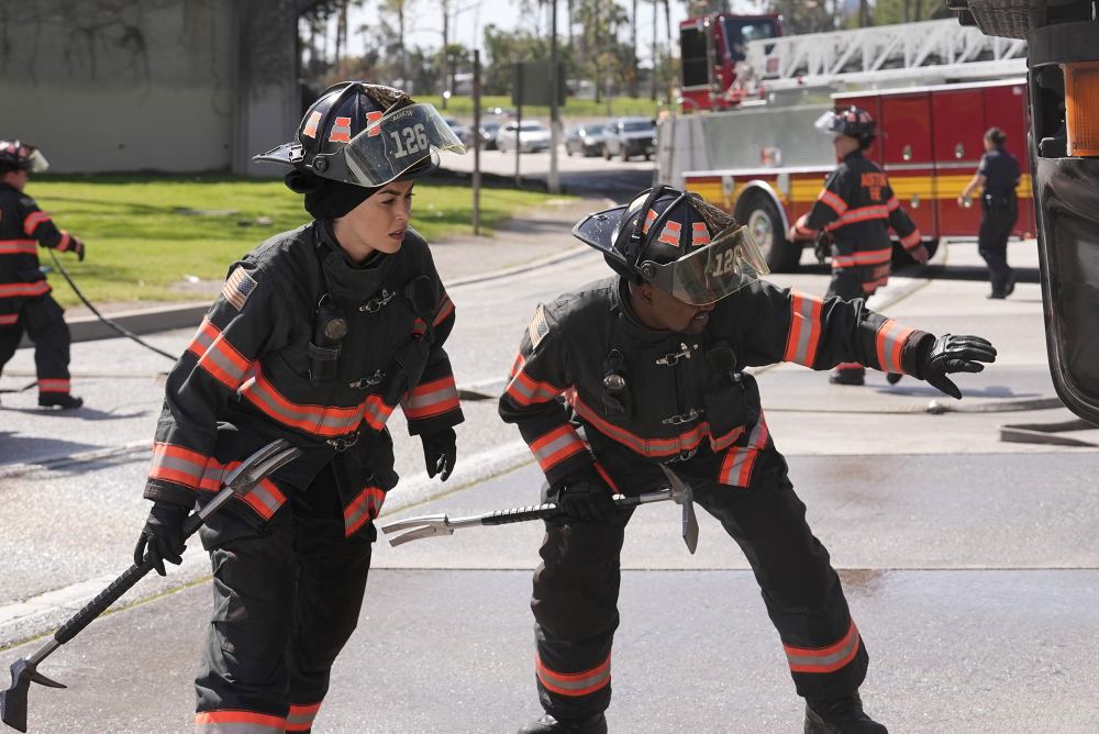 Gina Torres diz que a estreia de 9-1-1: Lone Star foi brutal para o filme