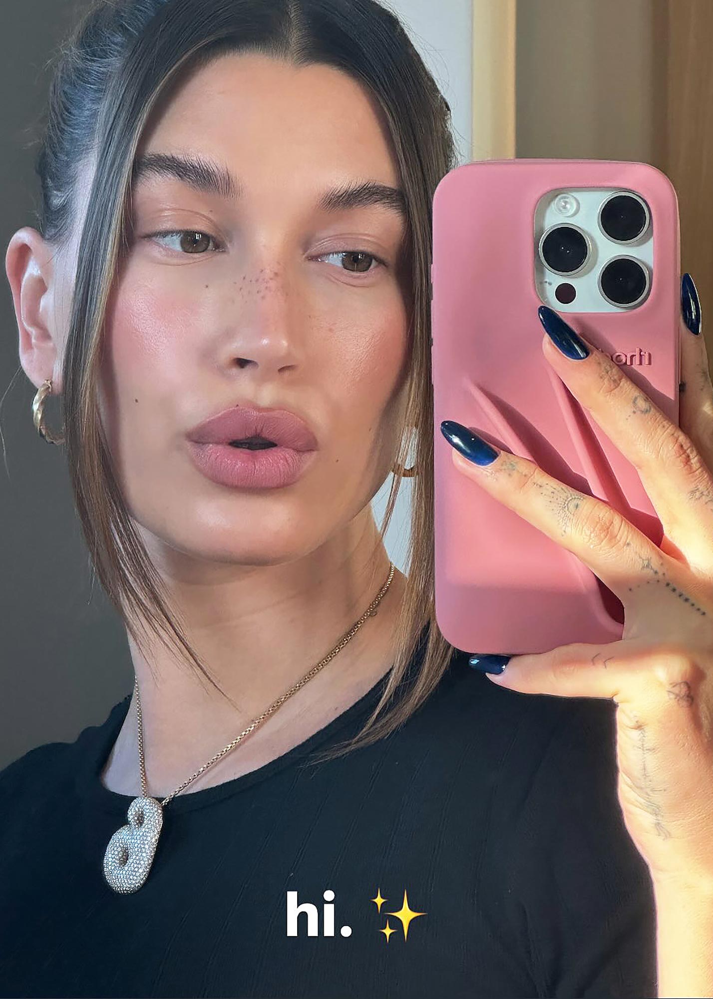 Hailey Bieber Shows Off Her Dewy Skin 1 Month After Giving Birth to Son Jack