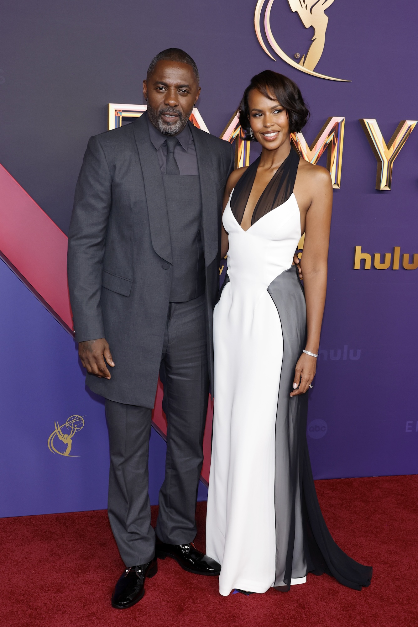 Idris Elba e sua esposa Sabrina são os objetivos do casal no Emmy Awards de 2024