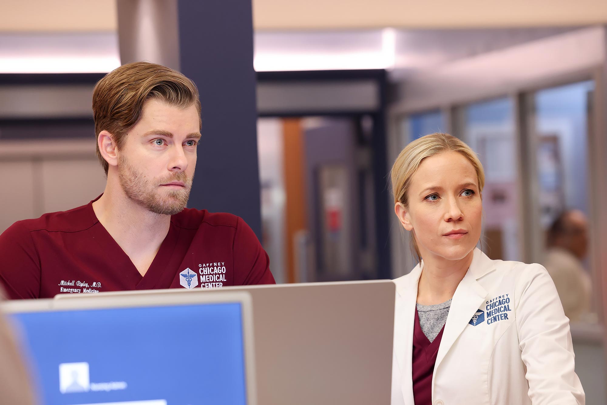 Jessy Schram Says Chicago Med Pawel Drama Causes Rift Between Hannah and Ripley Teases Romance