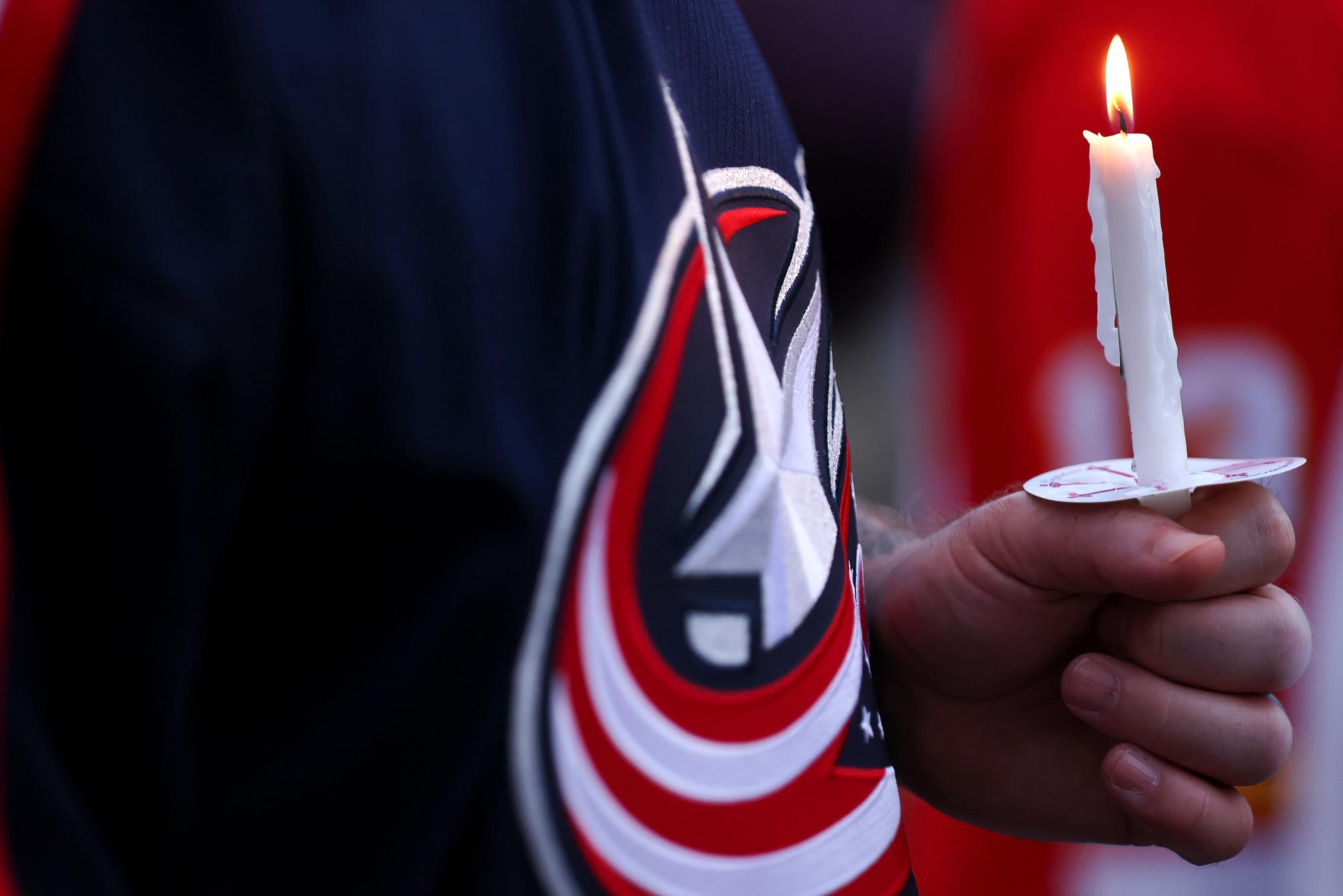 NHL’s Columbus Blue Jackets Hold Candlelight Vigil for Late Johnny Gaudreau