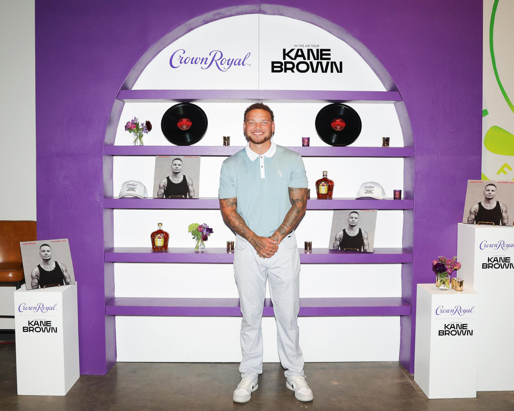 Kane Brown neckt zwei Duette mit Frau Katelyn auf neuem Album: 1 Country, 1 Pop