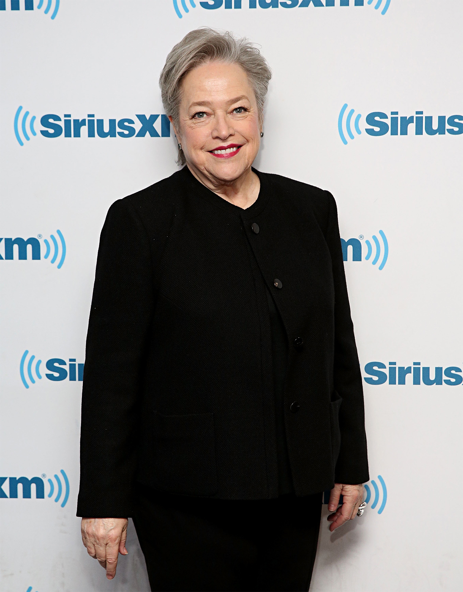 Kathy Bates revela que perdió 100 libras en los últimos años