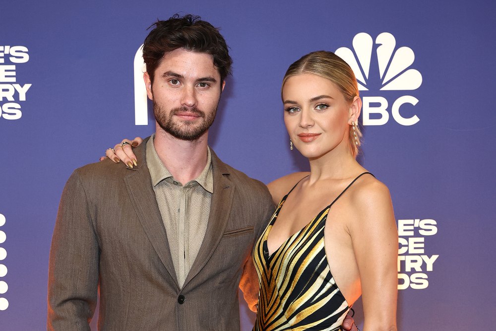 Kelsey Ballerini y Chase Stokes brillan en los Country Choice Awards