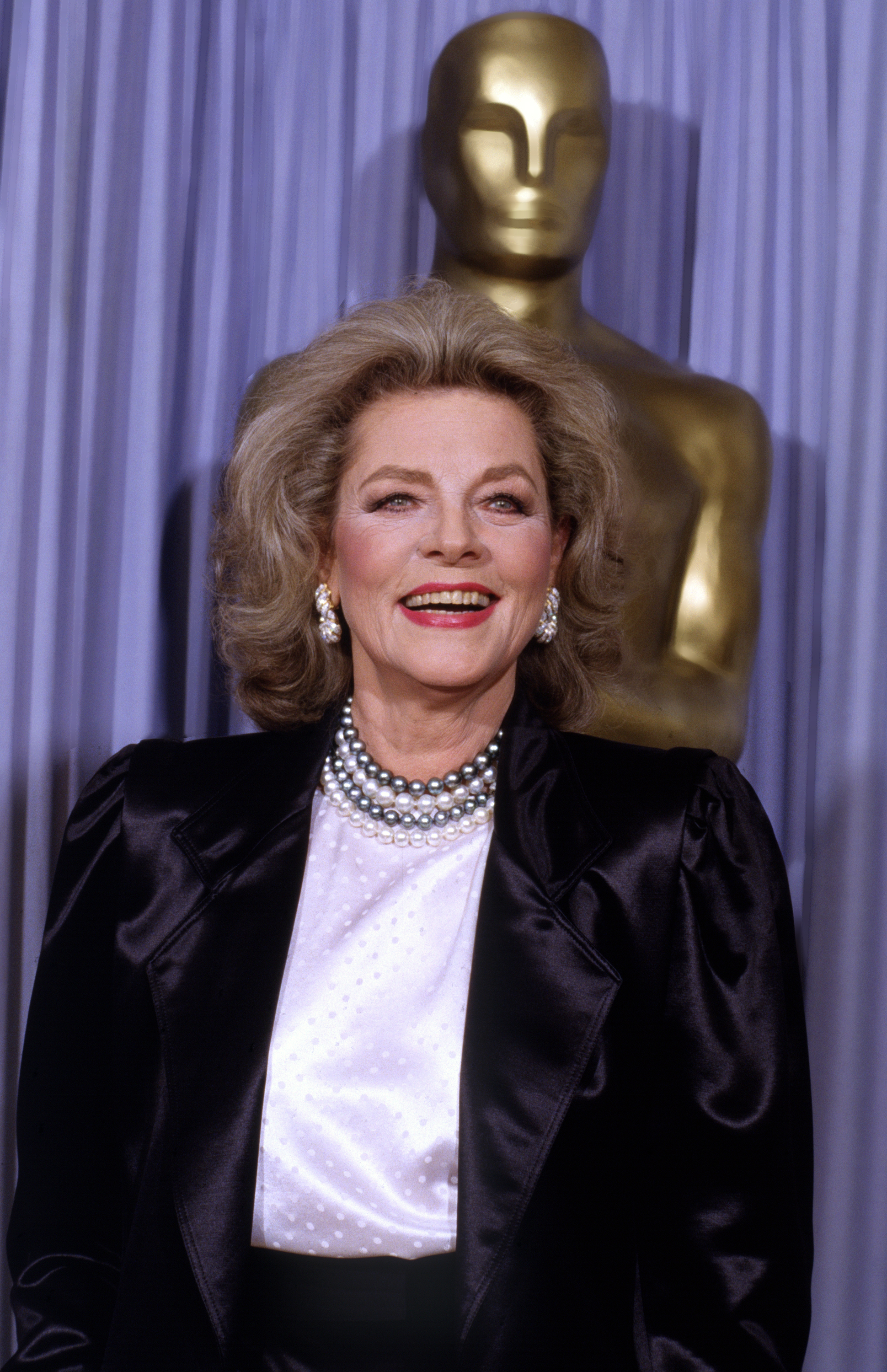 10 citações de Lauren Bacall que capturam o glamour e a inteligência do ícone