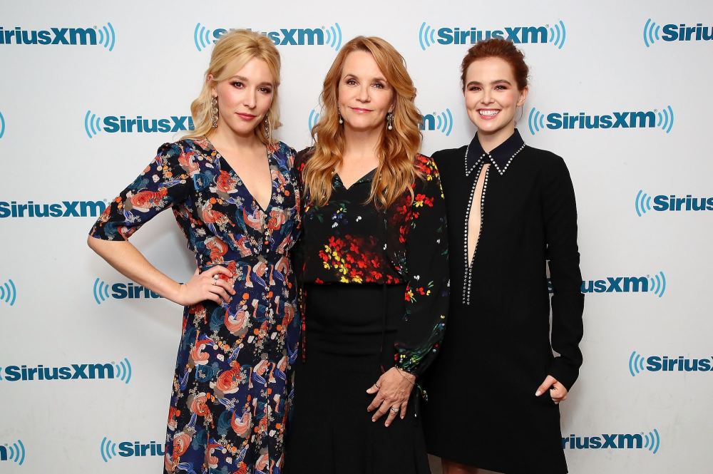 Lea Thompson on Working With Daughters Maddie and Zoey Deutch My Proudest Moment