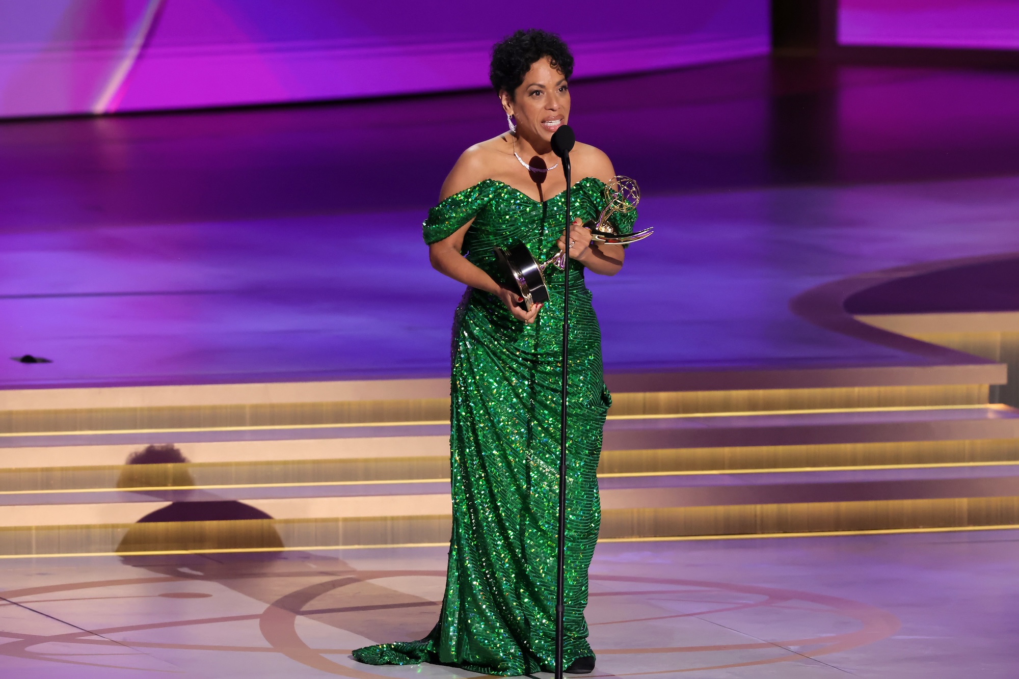 Liza Colon-Zayas gana el premio a la mejor actriz de reparto en una comedia en los Emmy 2024