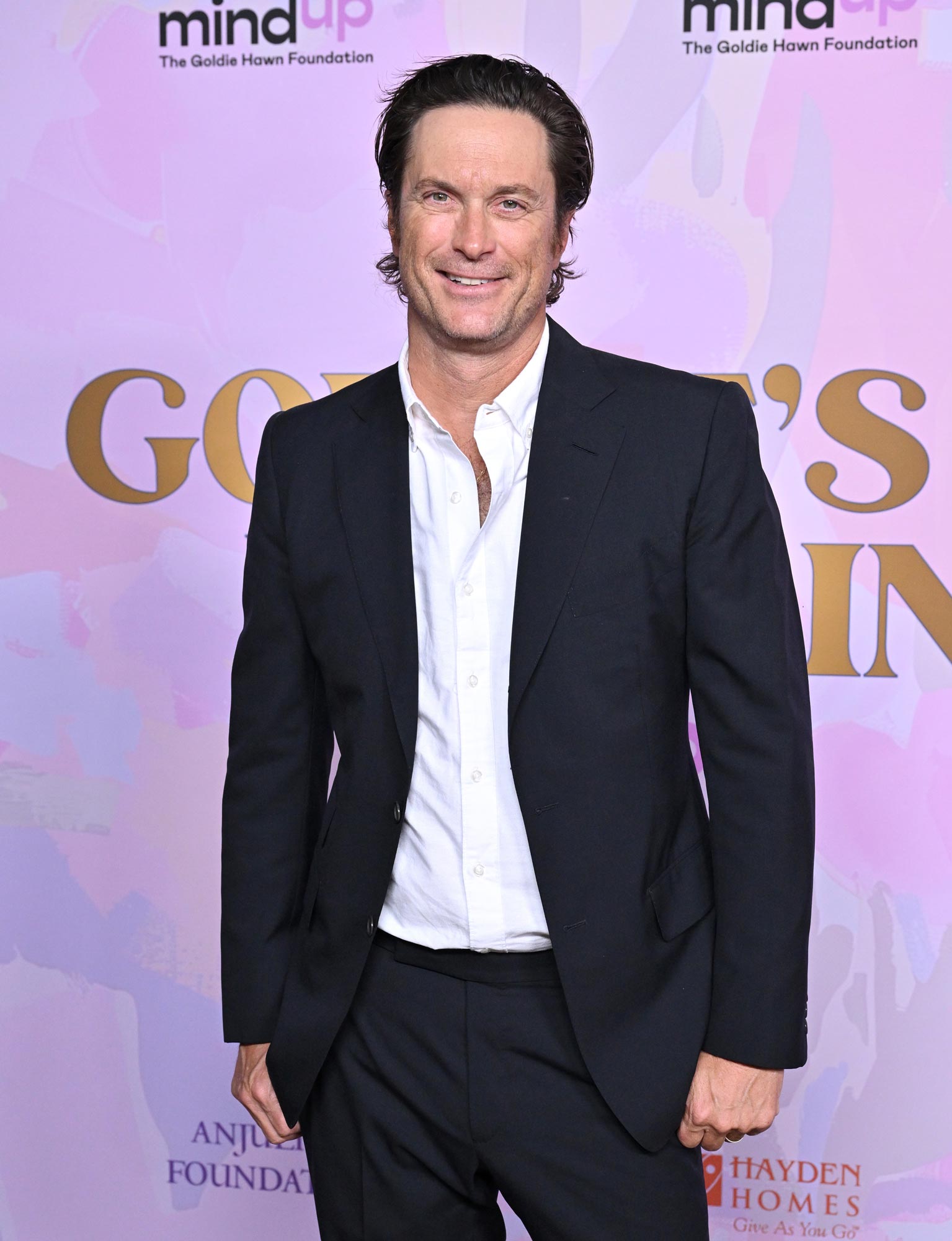 Oliver Hudson Details How Mom Goldie Hawn Aided His Mental Health Journey