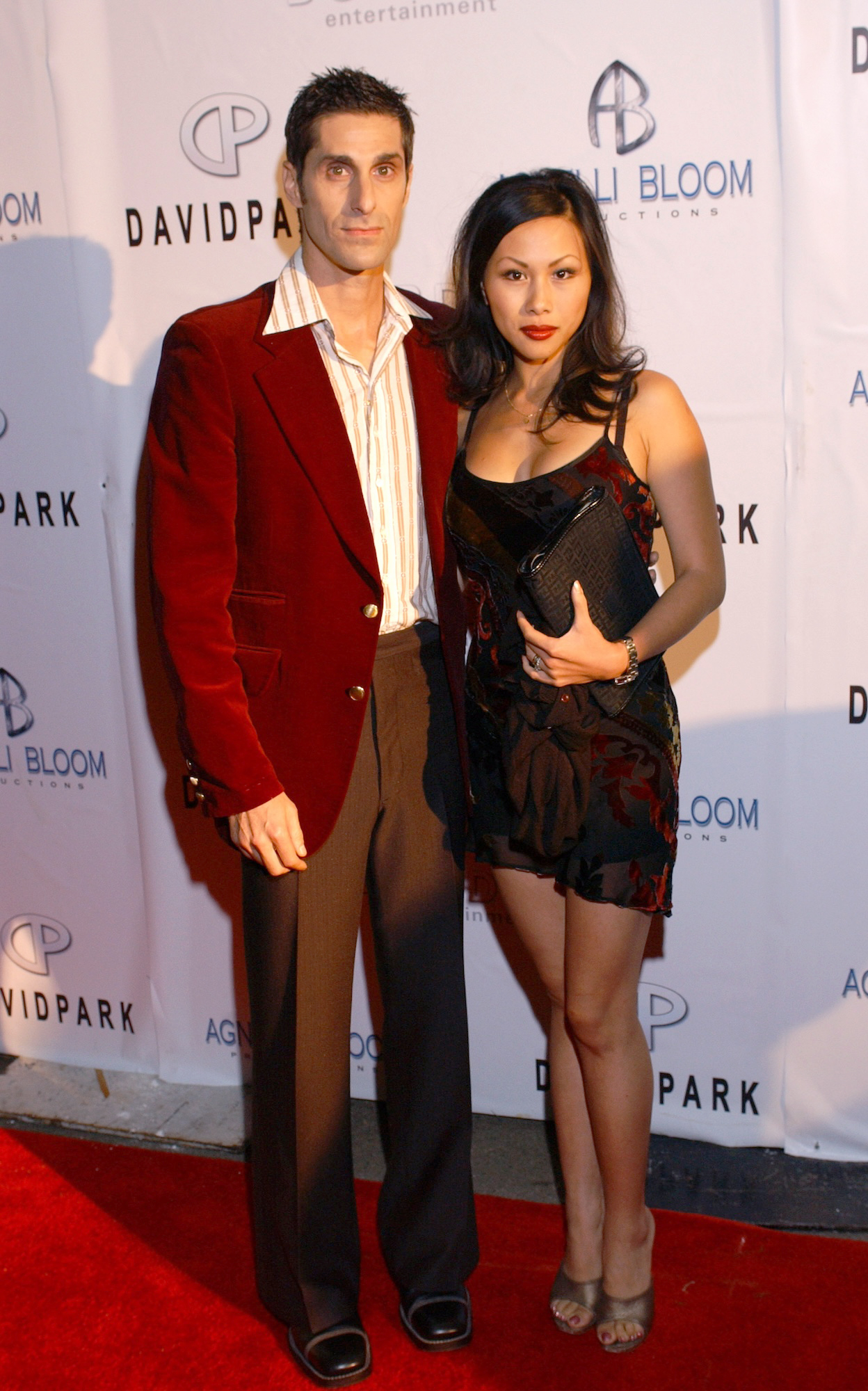 Perry Farrell and Wife Etty Lau Farrell Timeline