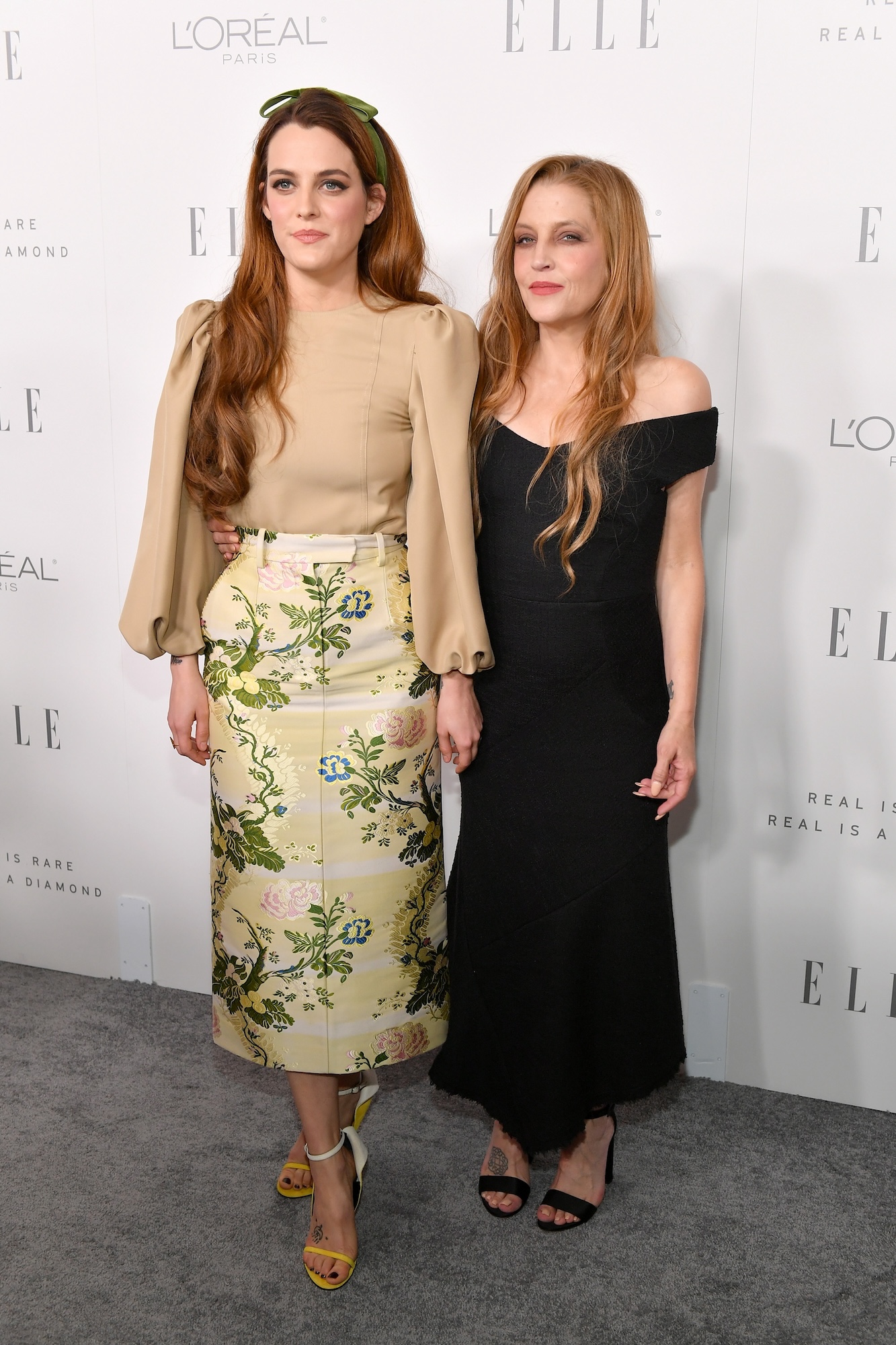 Riley Keough suy ngẫm về thập kỷ cuối cùng của cuộc đời Lisa Marie