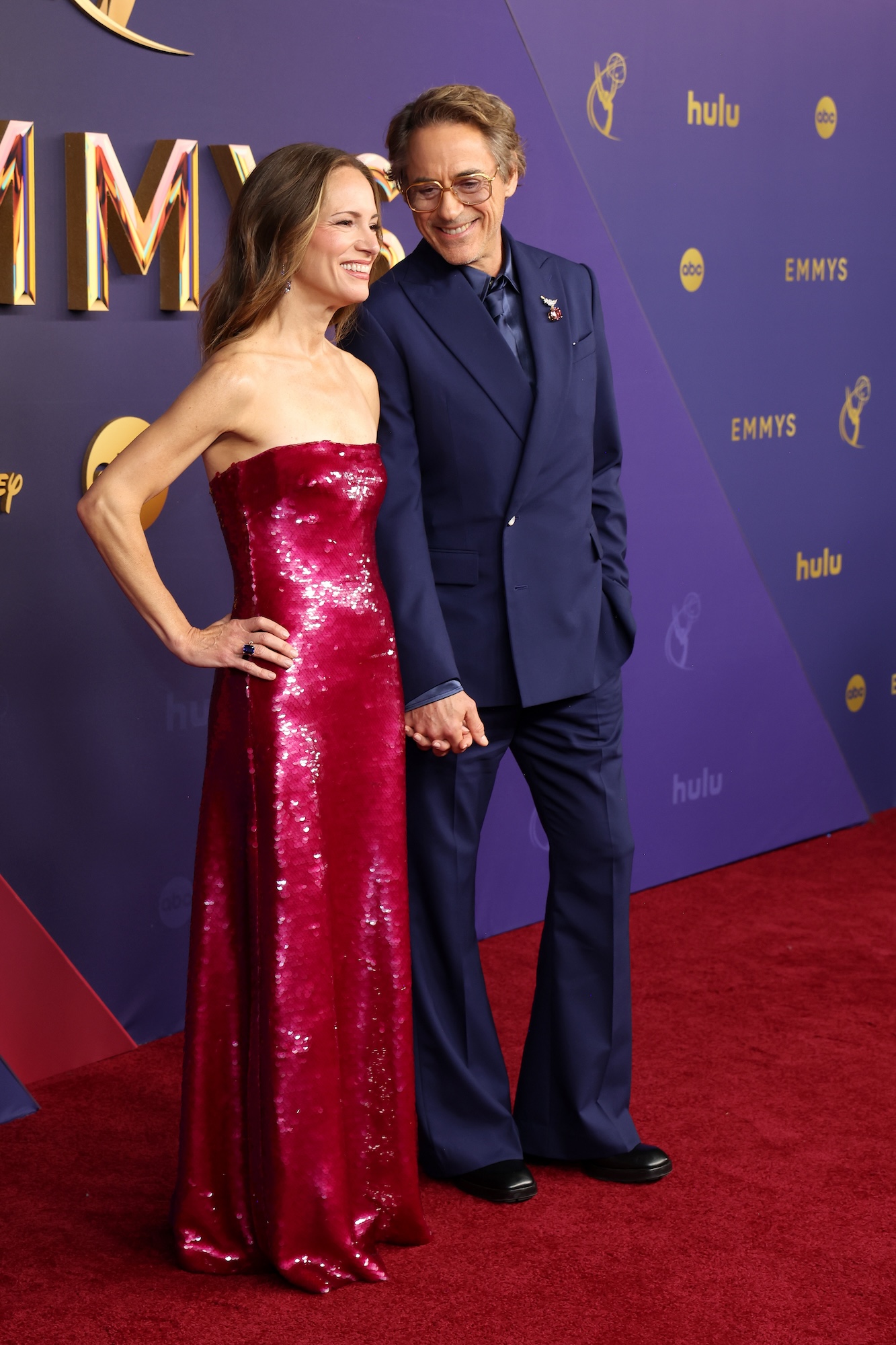 Robert Downey Jr. และภรรยา Susan ดูมหัศจรรย์ในงาน Emmy Awards ประจำปี 2024