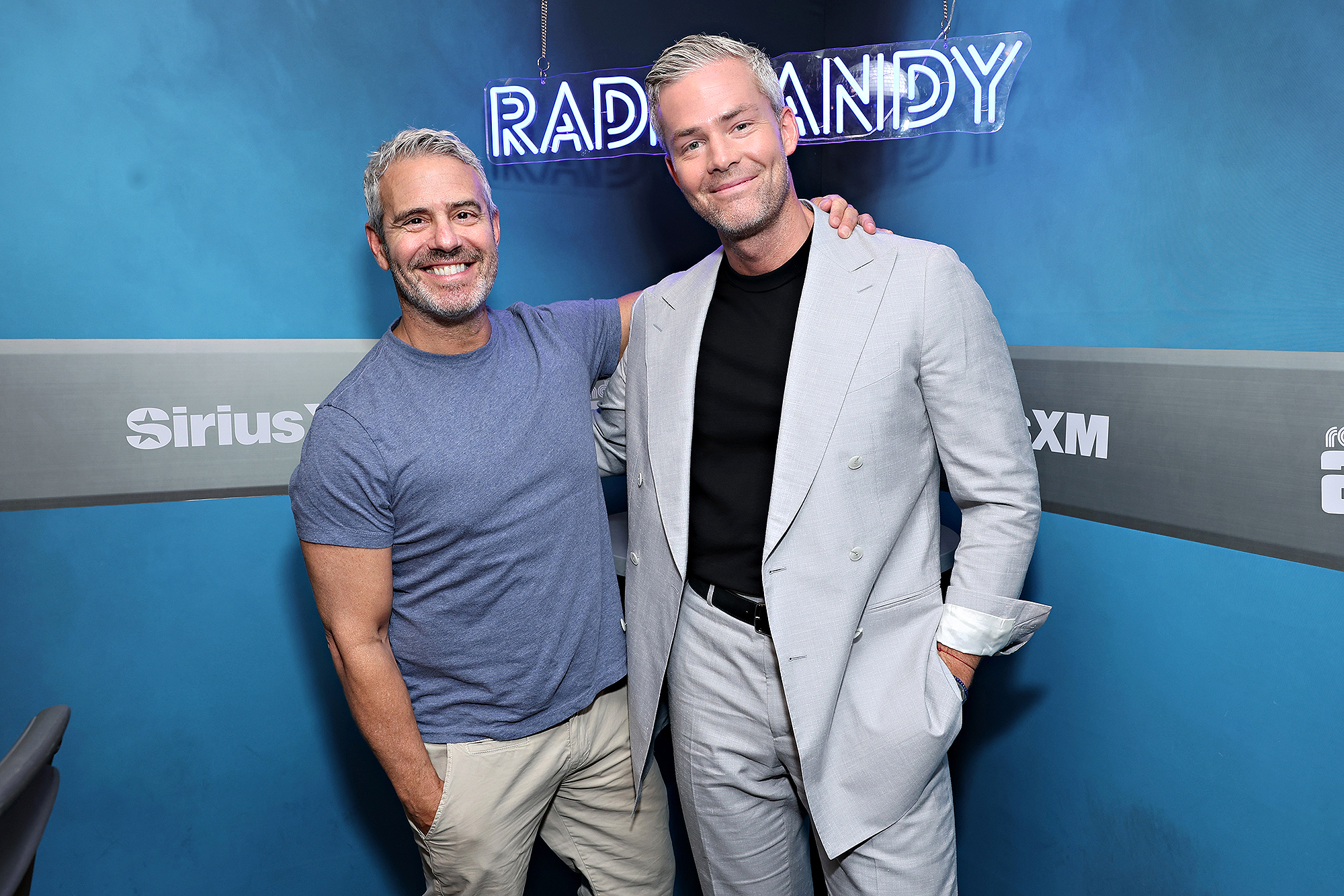 Ryan Serhant, Andy Cohen'in West Village Dubleksini Listeliyor: 14 Milyon Dolarlık Evin İçinde