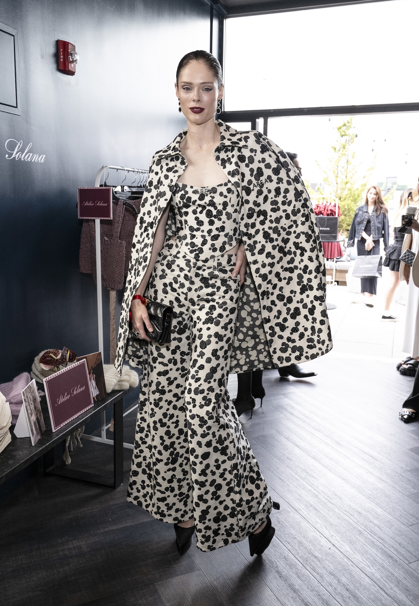 Sehen Sie, wie Stars den Cheetah-Print-Trend im Herbst 2024 stylen: Rihanna und mehr