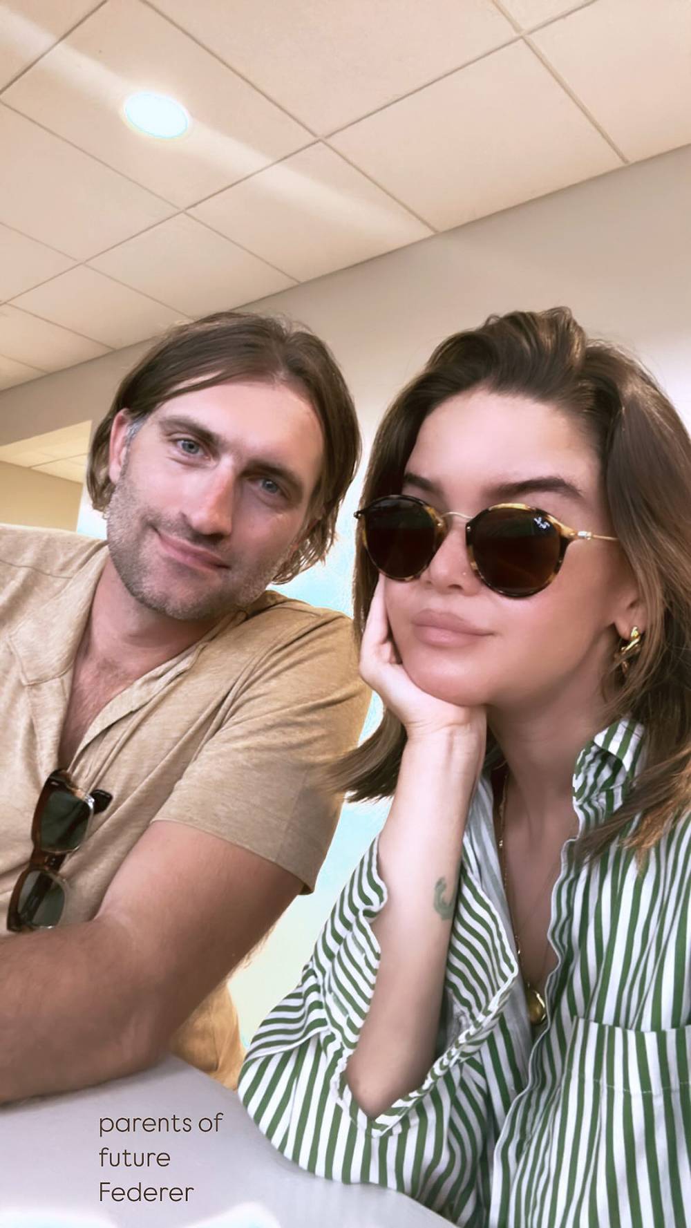 Maren Morris e Ryan Hurd se reúnem após o divórcio e provocam o filho Hayes como um futuro campeão de tênis