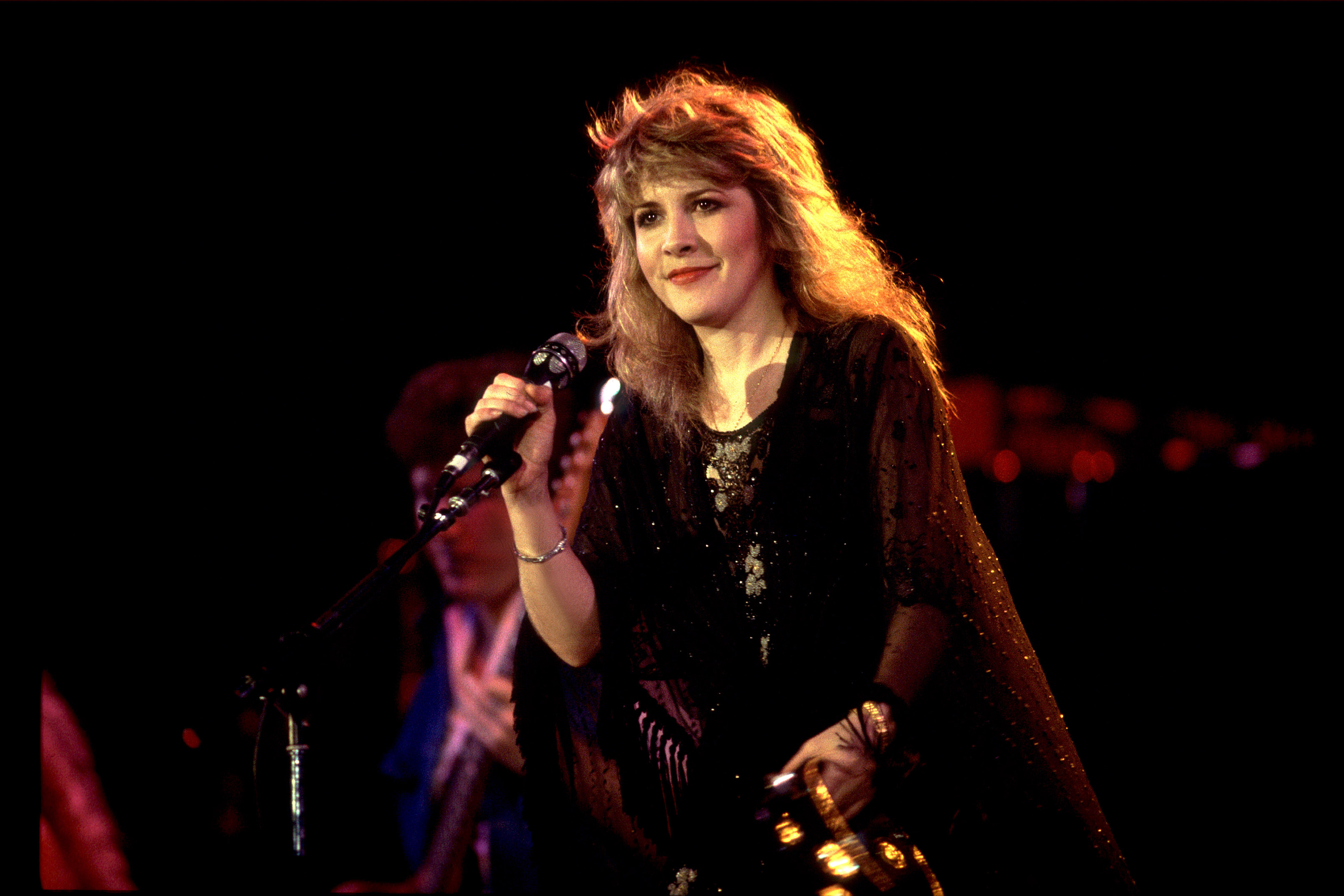 Las mejores frases de Stevie Nicks sobre música, amor, desamor y estilo