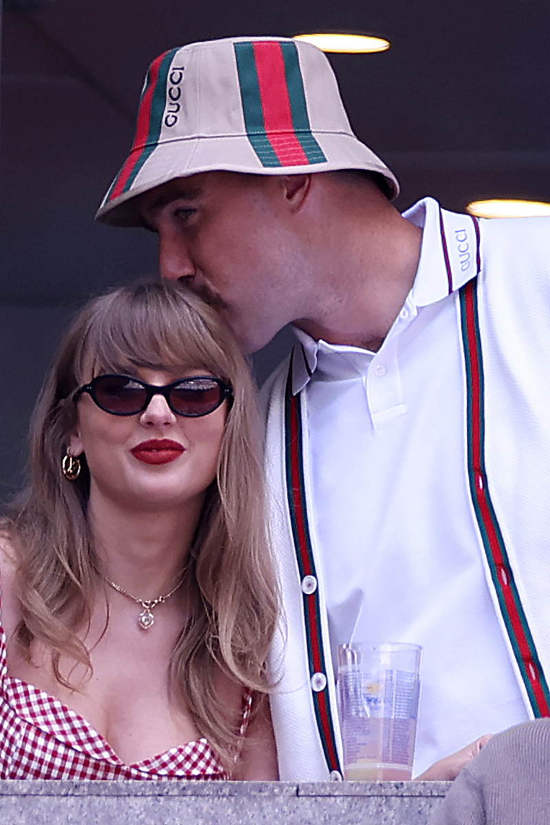 Taylor Swift und Travis Kelce setzen ihr romantisches NYC-Wochenende bei den US Open fort