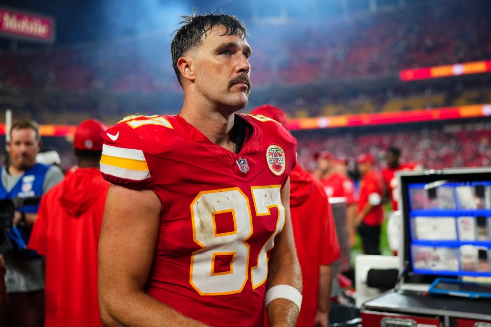 Travis Kelce looks despondent on the sidelines after another lackluster performance for the Chiefs