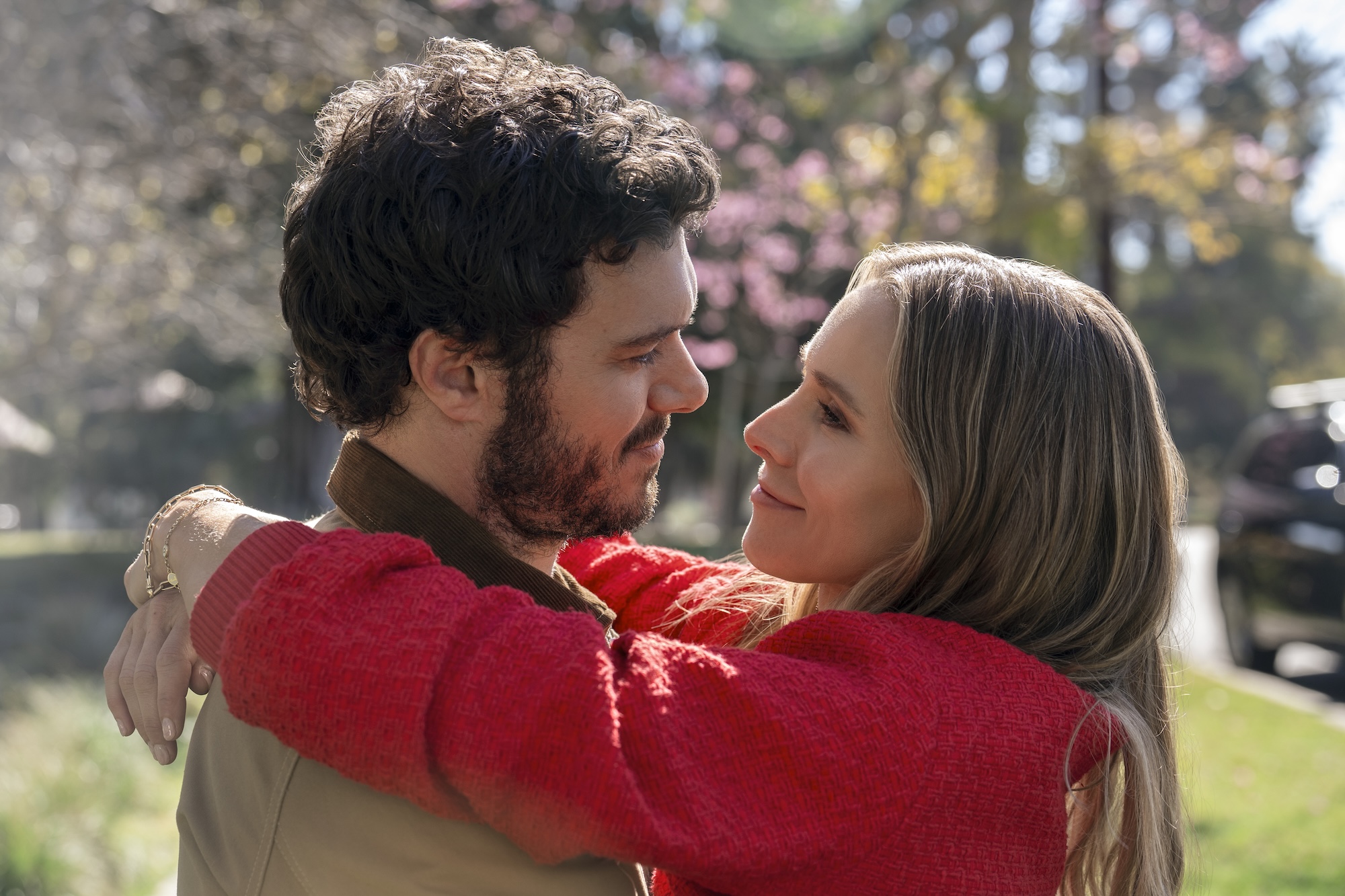 Những câu nói của Kristen Bell và Adam Brody về 'Không ai muốn điều này' Hóa học