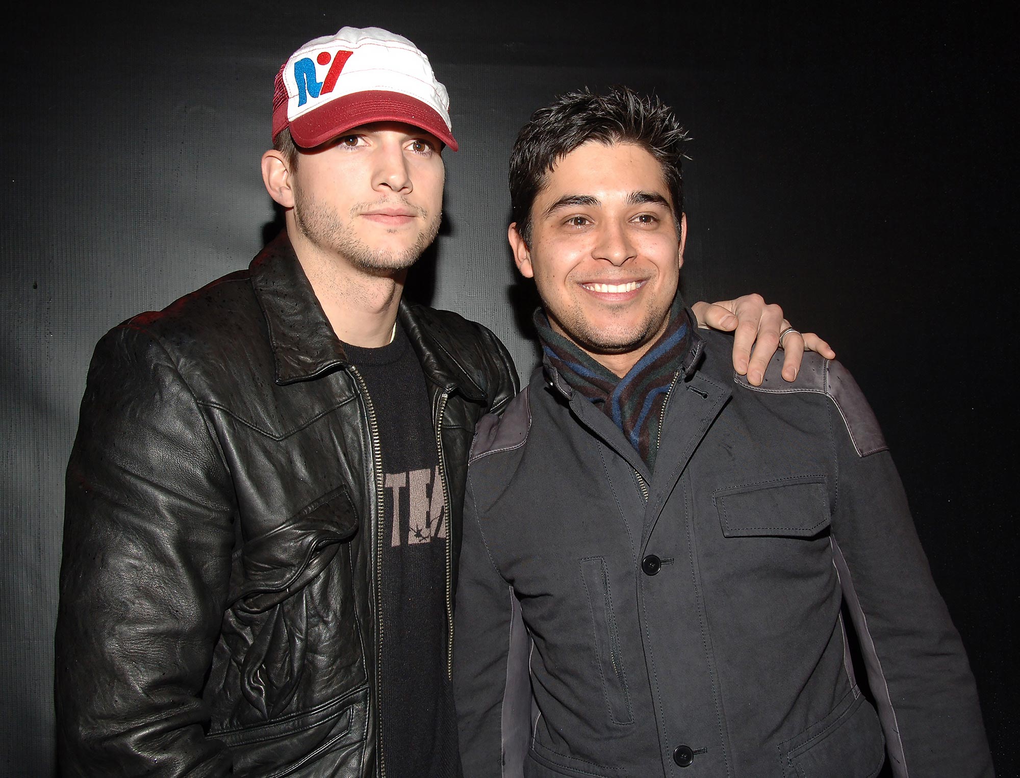 Wilmer Valderrama, Ashton Kutcher'la Sette 'Dostça Rekabet' Yaşadı