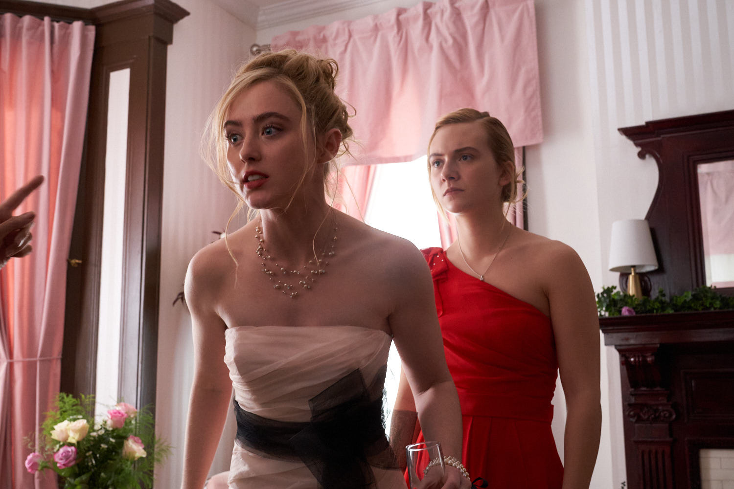 Kathryn Newton พูดถึง 'ผู้ชนะ' การฟื้นฟู 'The Society' ที่เป็นไปได้ และอื่นๆ อีกมากมาย