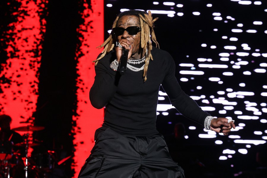 Drake Seemingly Responds to Kendrick Lamar’s Super Bowl Halftime Show Gig With Lil Wayne Pics