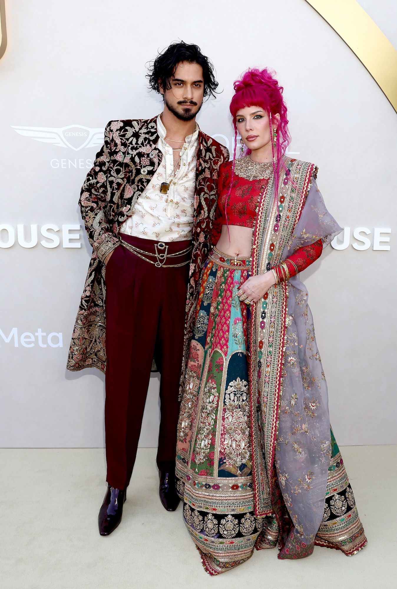 Halsey parece confirmar que está comprometida con Avan Jogia