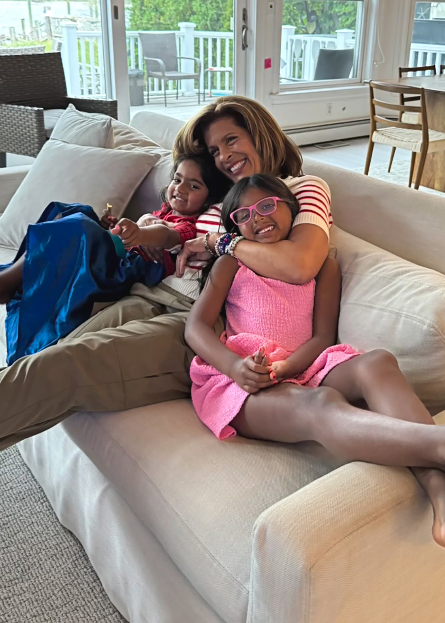 Hoda Kotb ยังคง 'วันนี้' Break for Daughters 'วันแรกของการเรียน