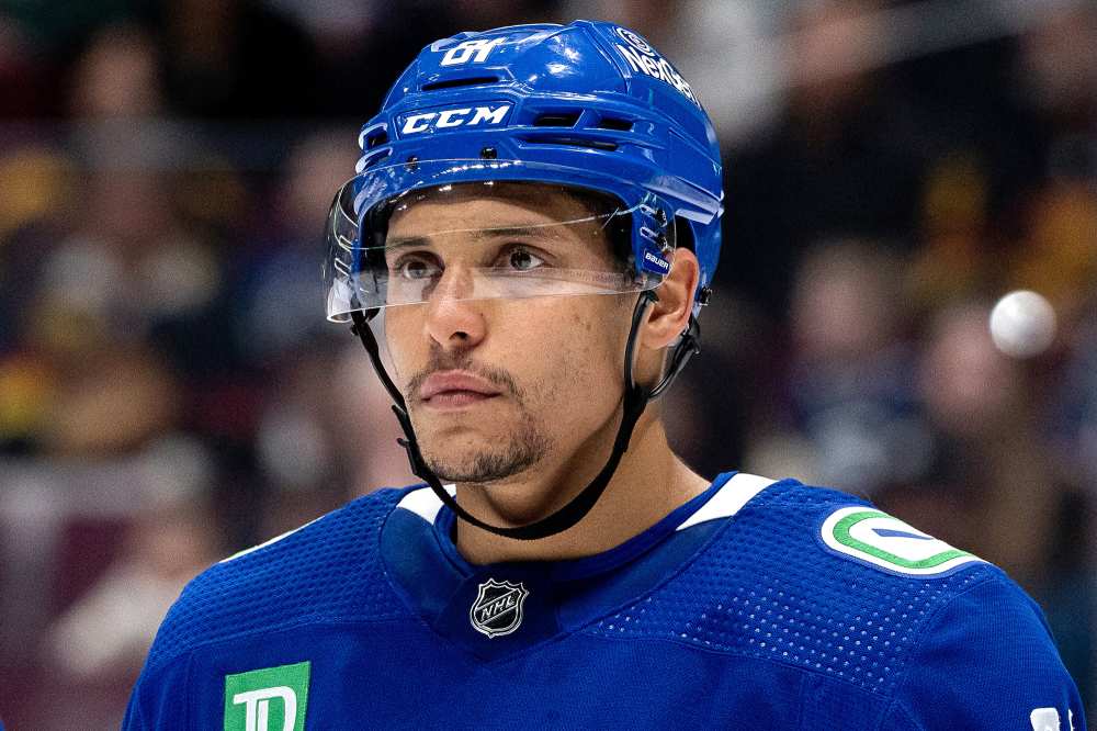 La estrella de la NHL, Dakota Joshua, ha revelado que le han diagnosticado cáncer testicular.