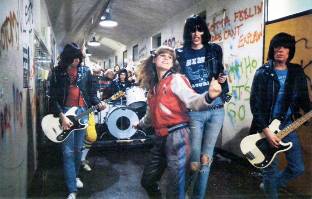 PJ Soles dan Ramones di Sekolah Menengah Rock 'n' Roll (1979)