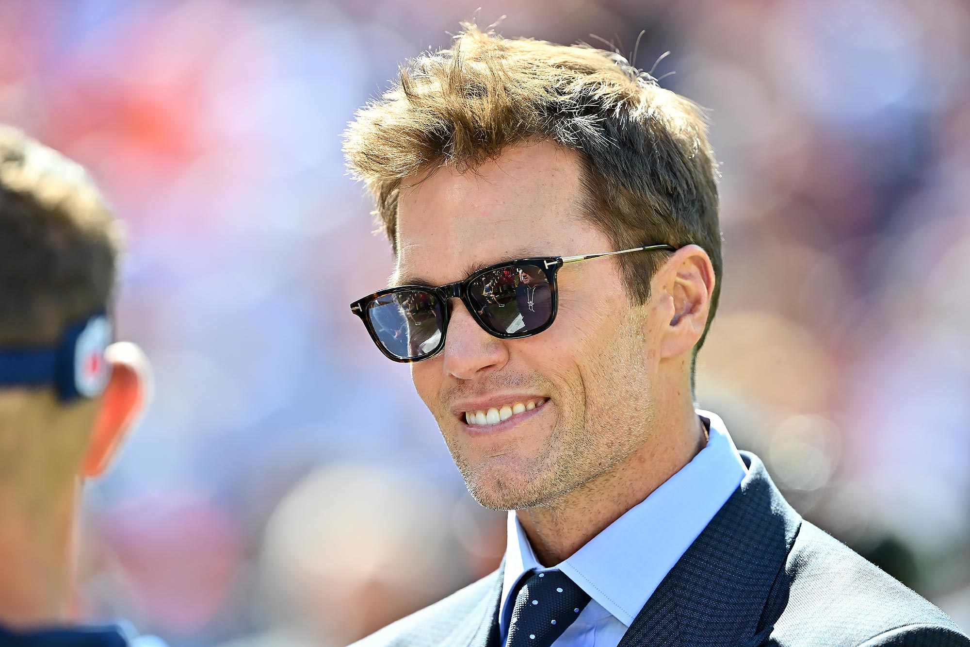 อันโตนิโอ บราวน์ อดีตเพื่อนร่วมทีมของ Tom Brady ลากการเปิดตัวรายการออกอากาศของเขา