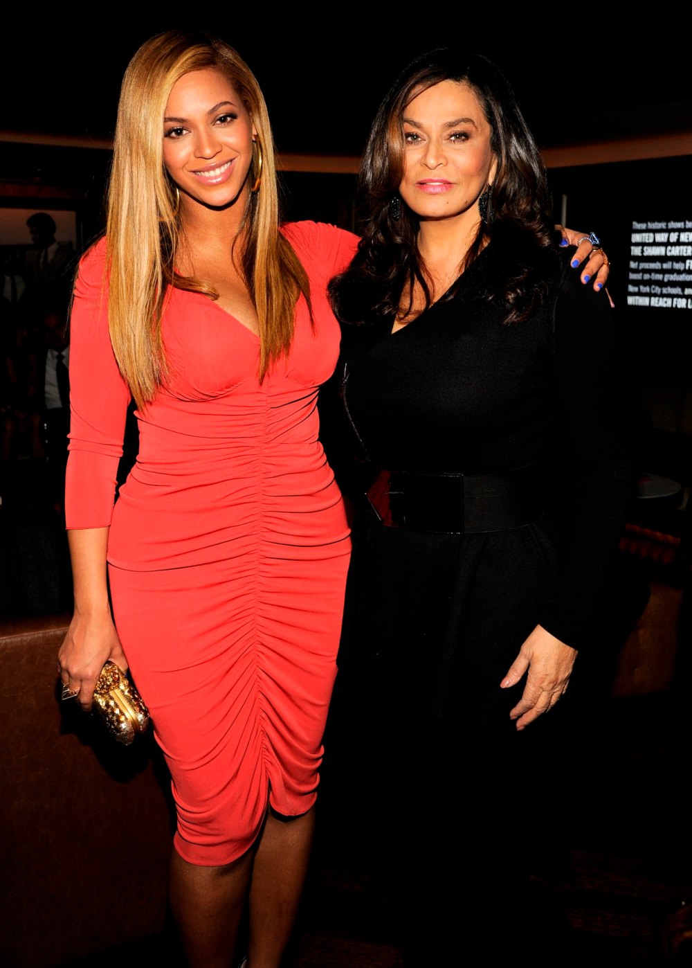 Beyonce's Mom Denies Responding to Dolly Parton Over CMAs Snub