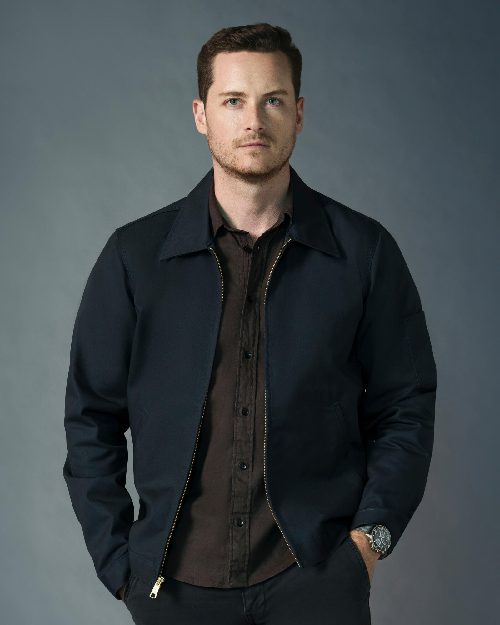 Jesse Lee Soffer presenta una vista previa del debut de 'FBI: International' y muestra 'Reinvención'