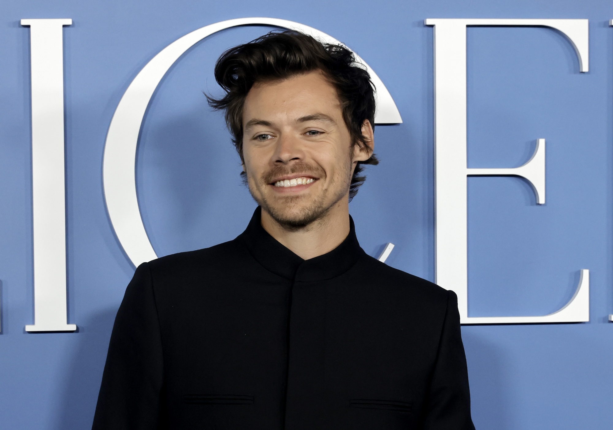 Yazar Anna Todd, 'Sonra'nın Nasıl Harry Styles Fanfic'inden Daha Fazlası Haline Geldiğini Anlatıyor