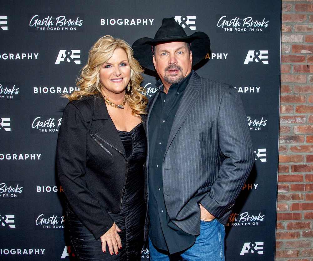 O cabeleireiro Garth Brooks diz que falou várias vezes sobre ter três com Trisha Yearwood.