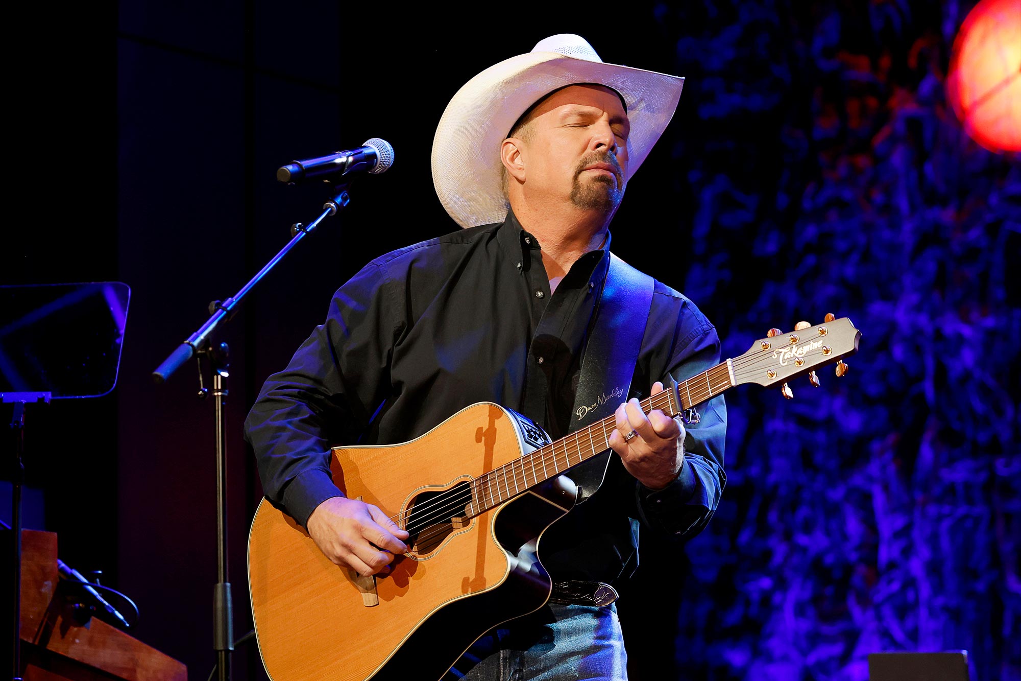 Garth Brooks Ups and Downs Over the Years Sexual Assault Allegations Cheating Scandal More 056