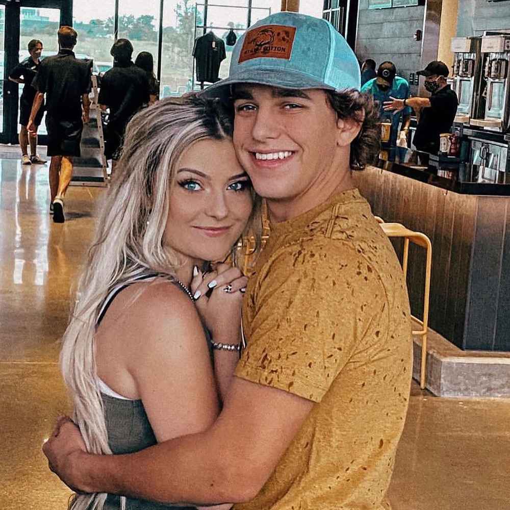 La última estrella de TikTok, Taylor Rousseau Grigg, y su esposo Cameron Grigg