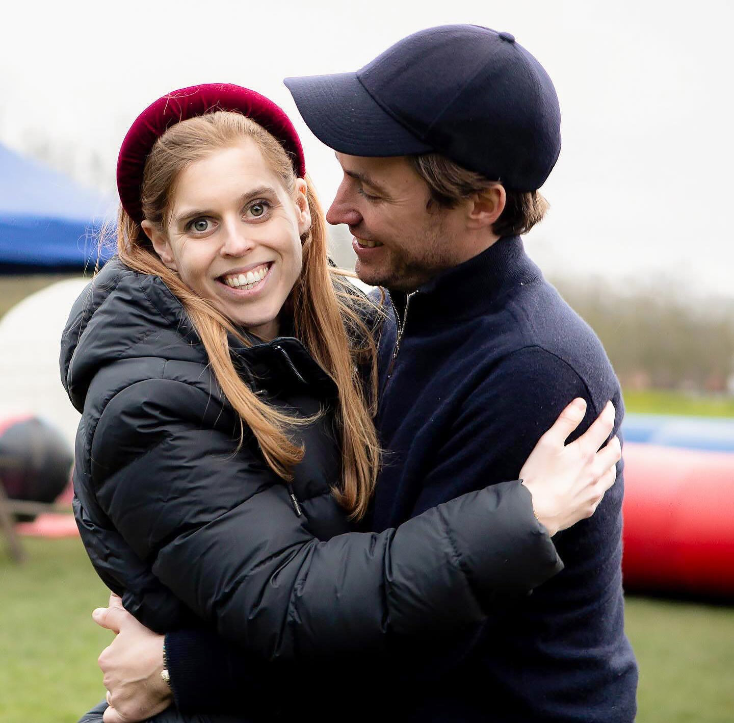 Princesa Beatrice e marido Edoardo Mapelli Mozzi esperando o bebê nº 2