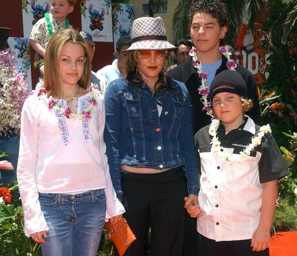 Riley Keough says Lisa Marie Presley wouldn't care about backlash for keeping her son on dry ice 373