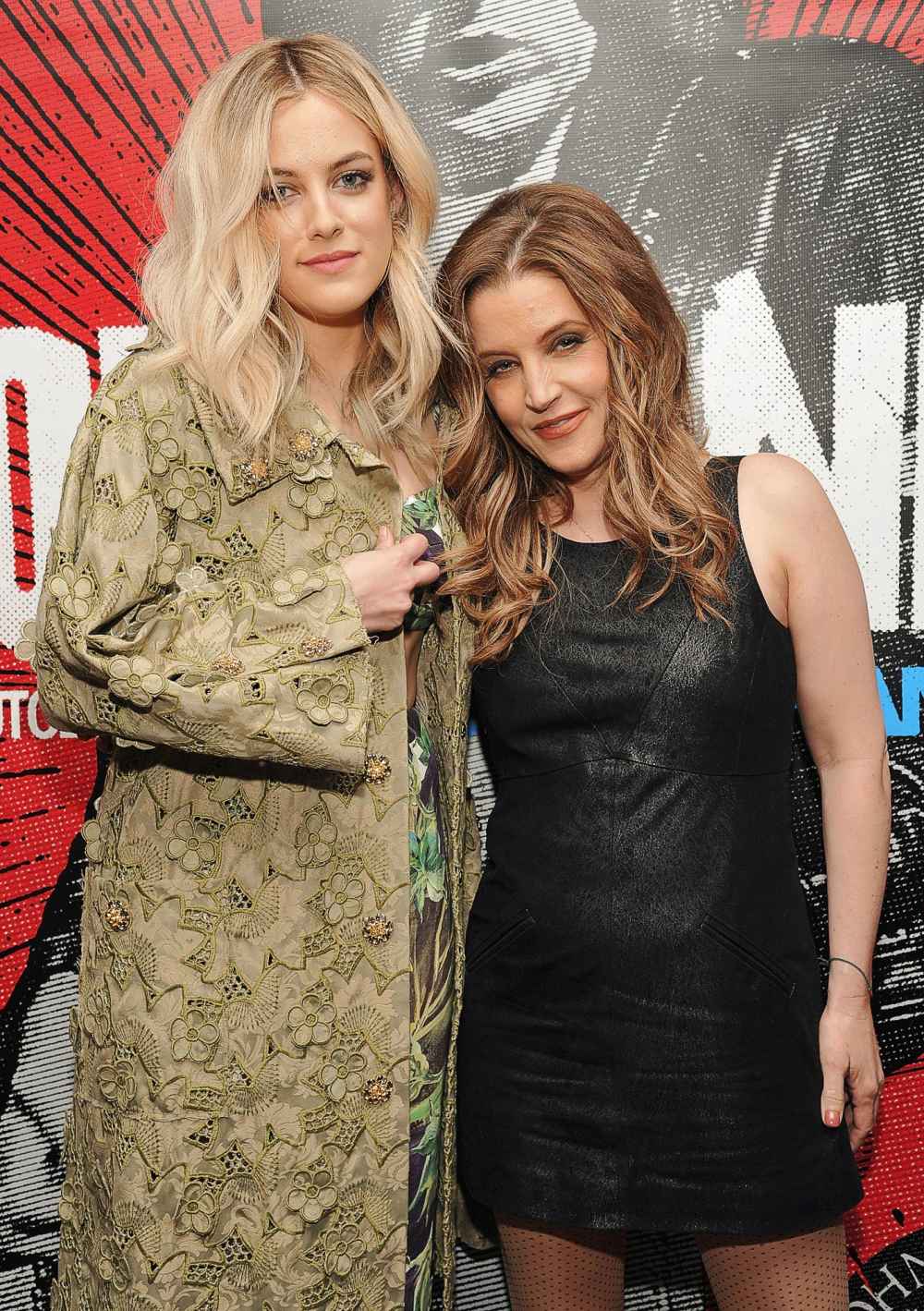 Riley Keough acha que Lisa Marie Presley não se importaria com a reação negativa de manter seu filho no gelo seco 374