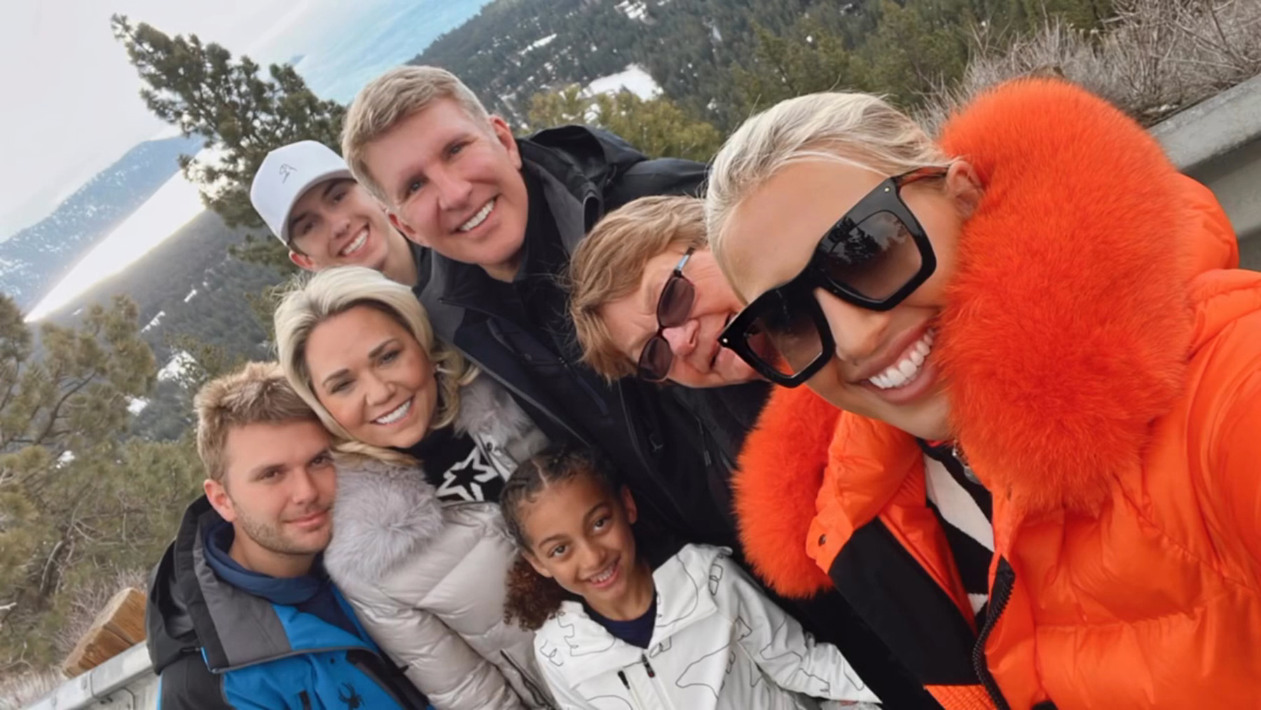 Savannah Chrisley sagt, Chloe habe im Gefängnis „Kämpfe“ mit ihren Eltern