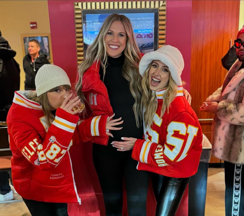 Taylor Swift Recreates Game Day Photo With Brittany Mahomes and Lyndsay Bell Same Girls New Bump 300